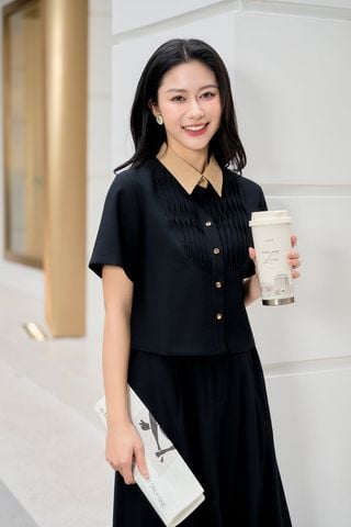 Áo sơ mi tay ngắn phối cổ đức mí ngực - V61H25Q032