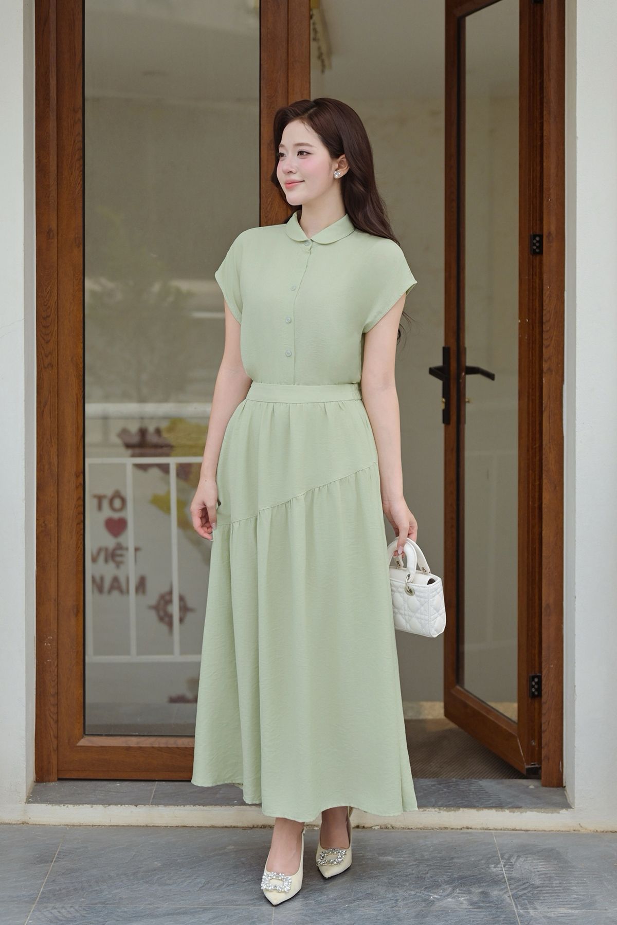 Áo sơ mi vai chờm cổ sen - V61H26H016