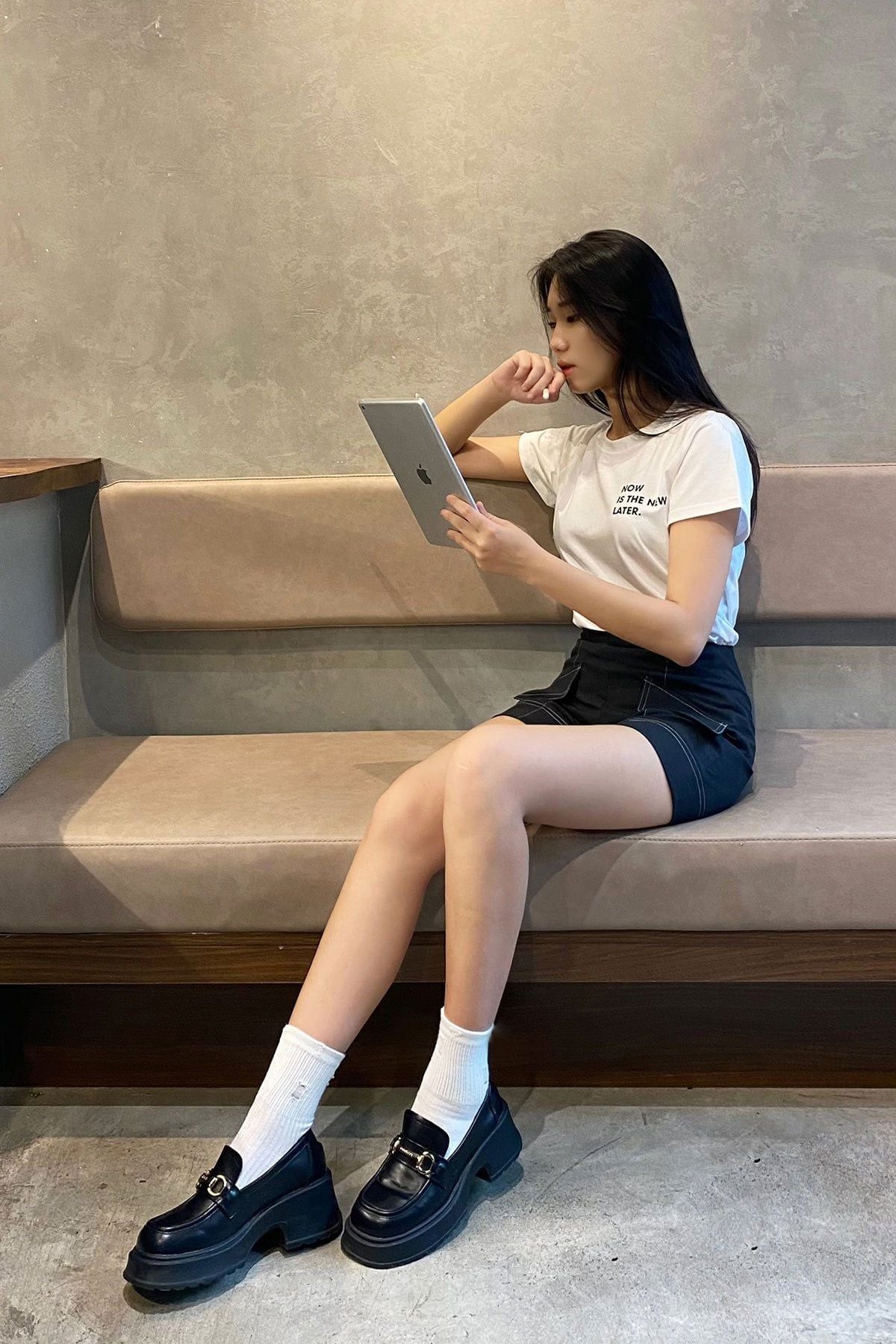 áo thun Now is the new later - V61S23H014