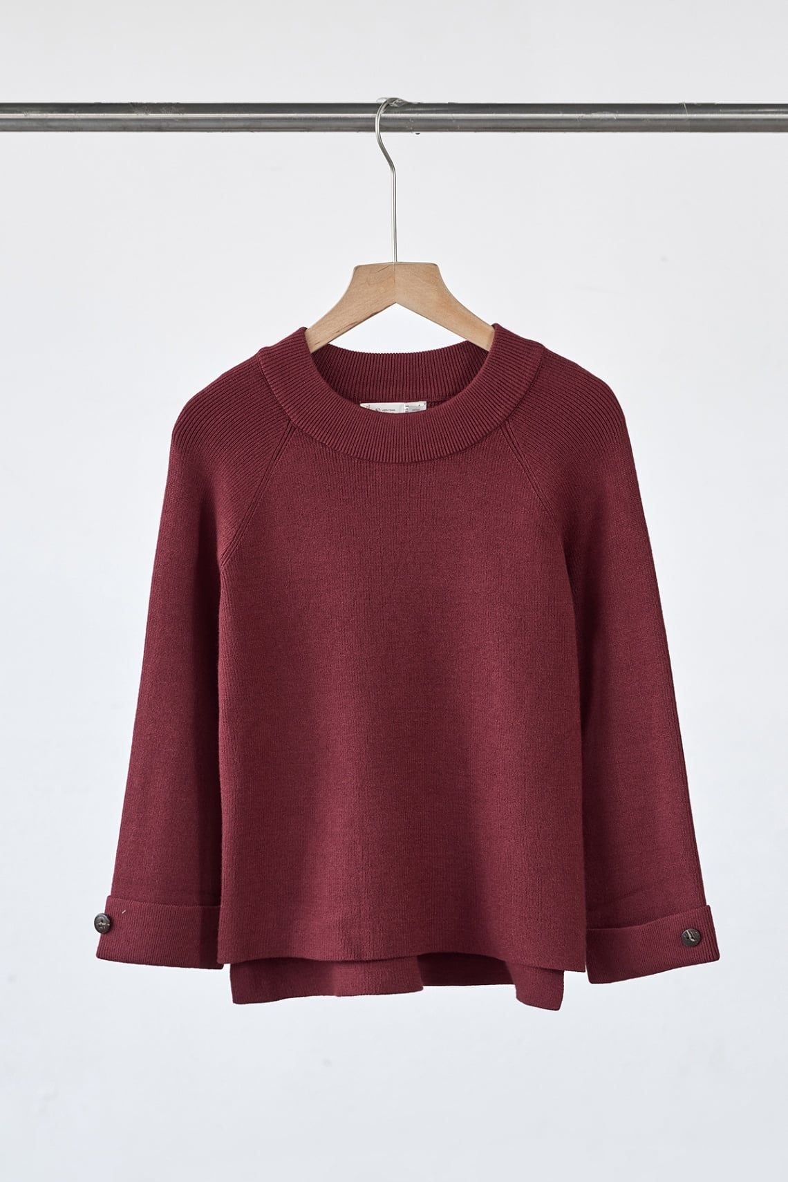 Áo len suông tay raplang đính cúc - V61W25T011