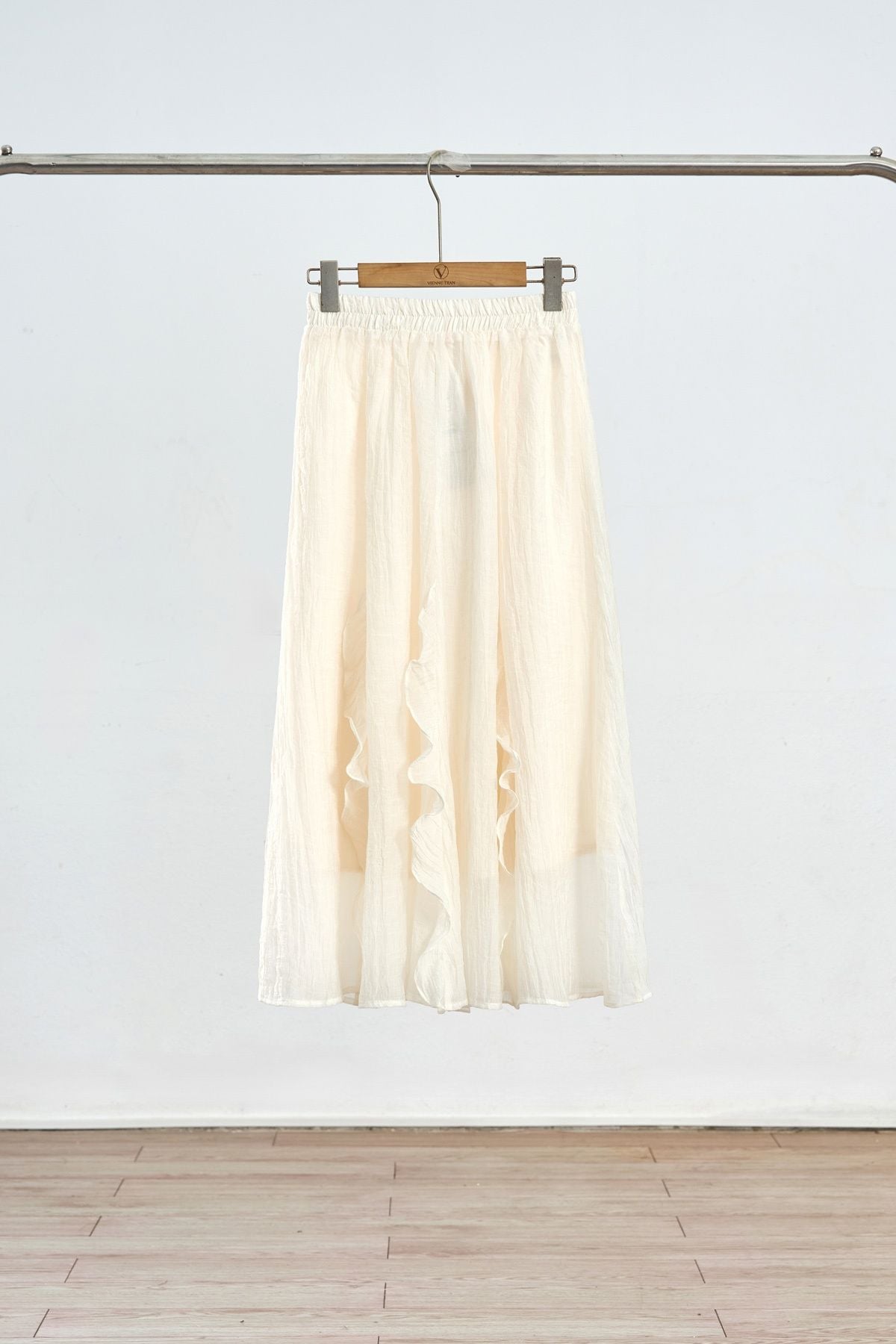 Chân váy bổ mảnh kẹp bèo - V62L25Q012