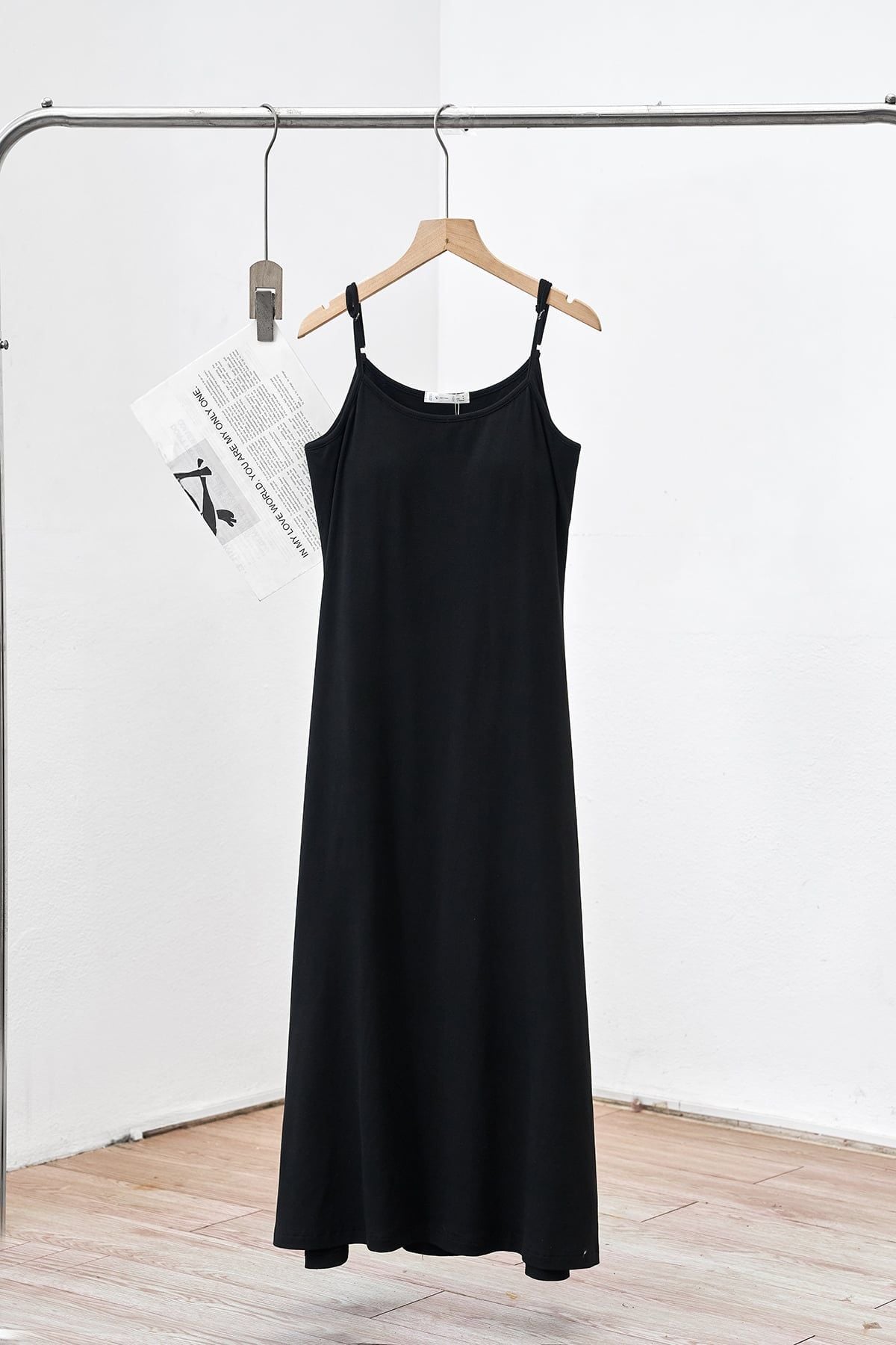 Đầm hai dây dáng dài - V63M26H002