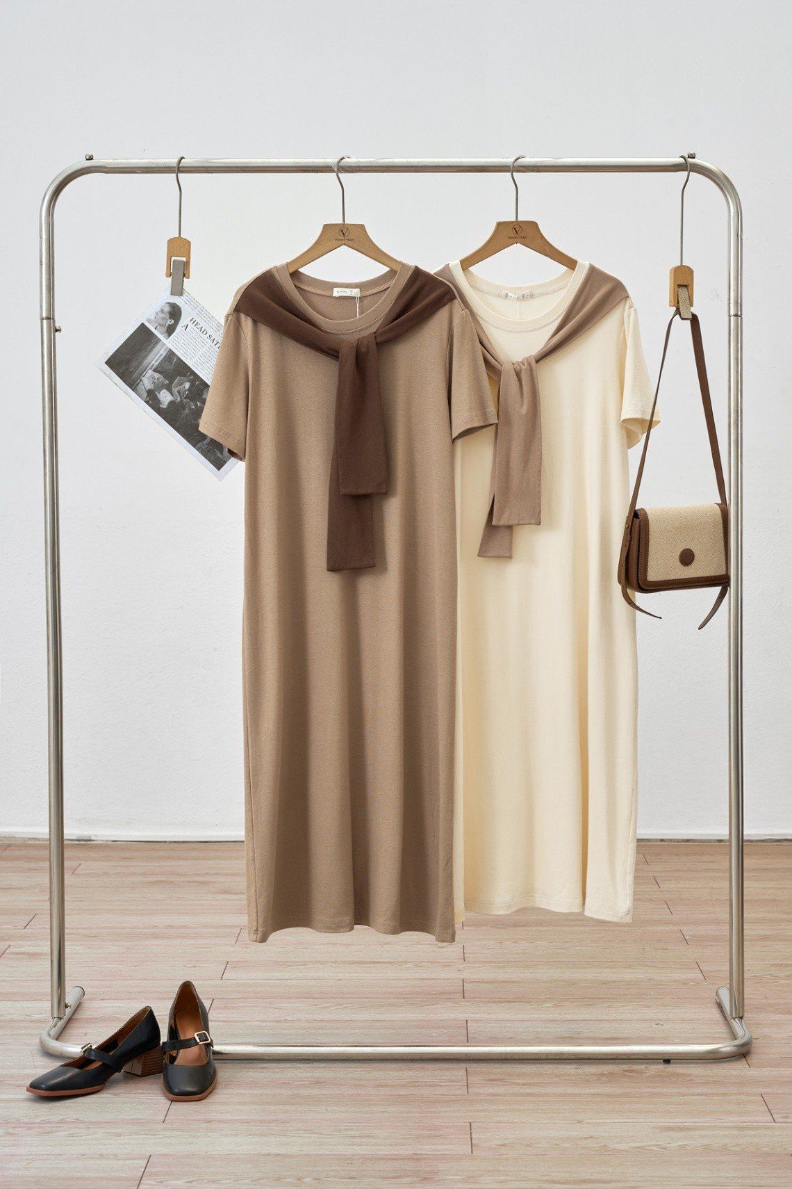 Đầm thun dáng suông khăn quàng vai - V63T25H035