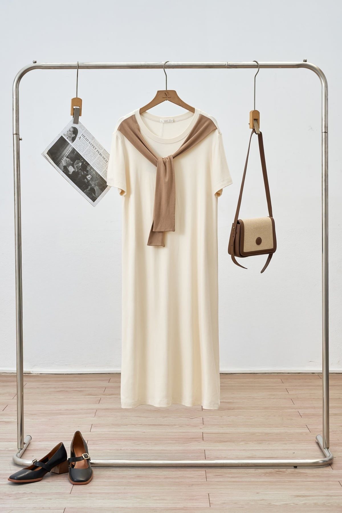 Đầm thun dáng suông khăn quàng vai - V63T25H035