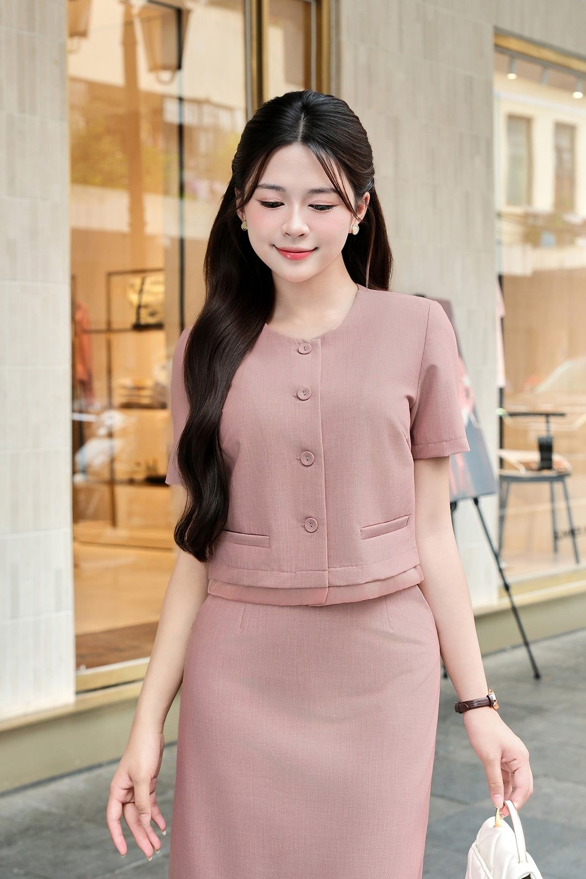 Áo tay ngắn cổ tròn phối gấu - V65D25H001