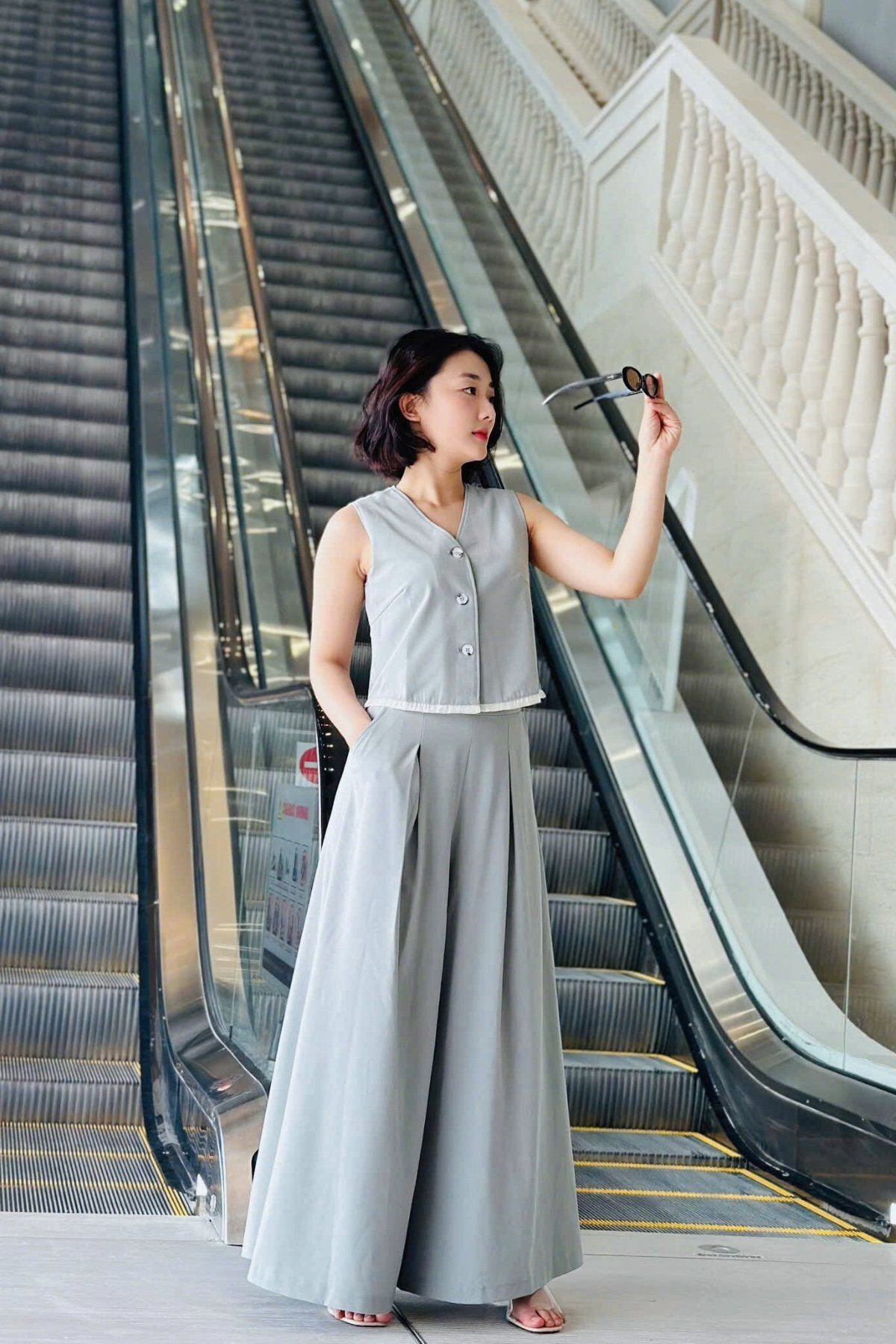 Áo cổ tim sát nách phối gấu - V65D25H037