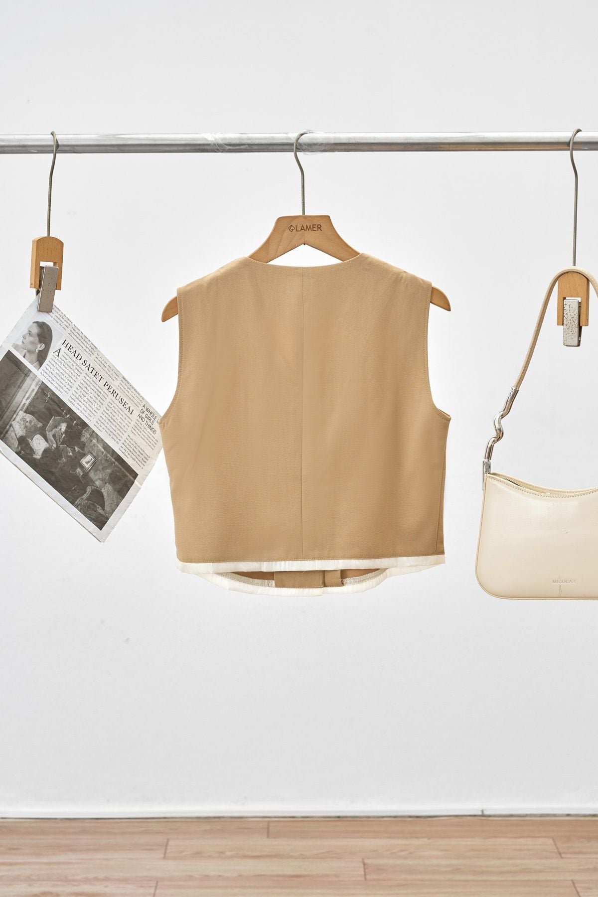 Áo cổ tim sát nách phối gấu - V65D25H037