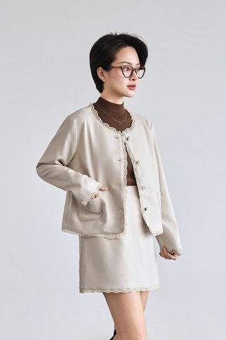 Áo cổ tròn dài tay phối ren  - V65D25T004