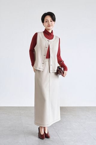 Chân váy dáng suông túi dọc diễu chỉ - V62T25T001