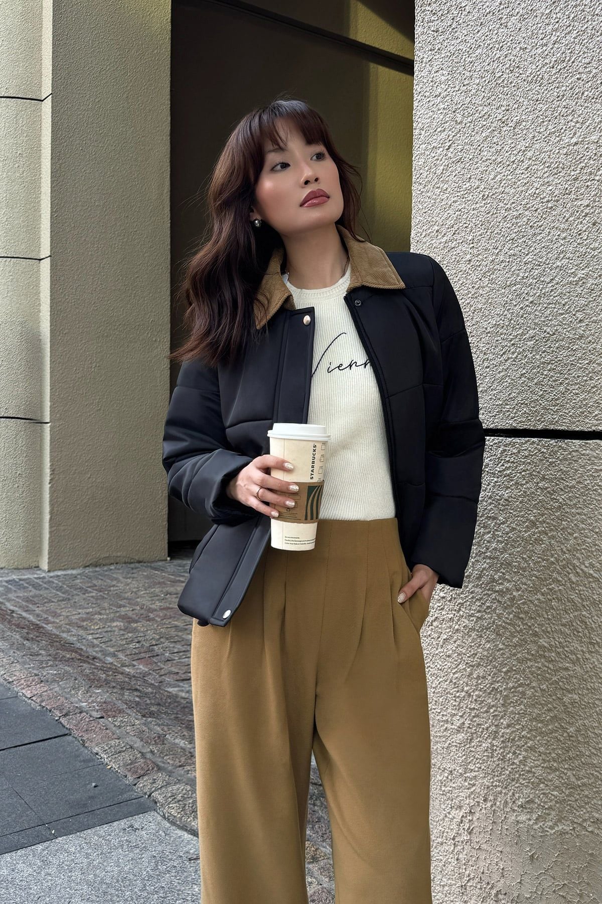 Áo len cổ tròn tay ngắn thêu ngực - V61W25Q029