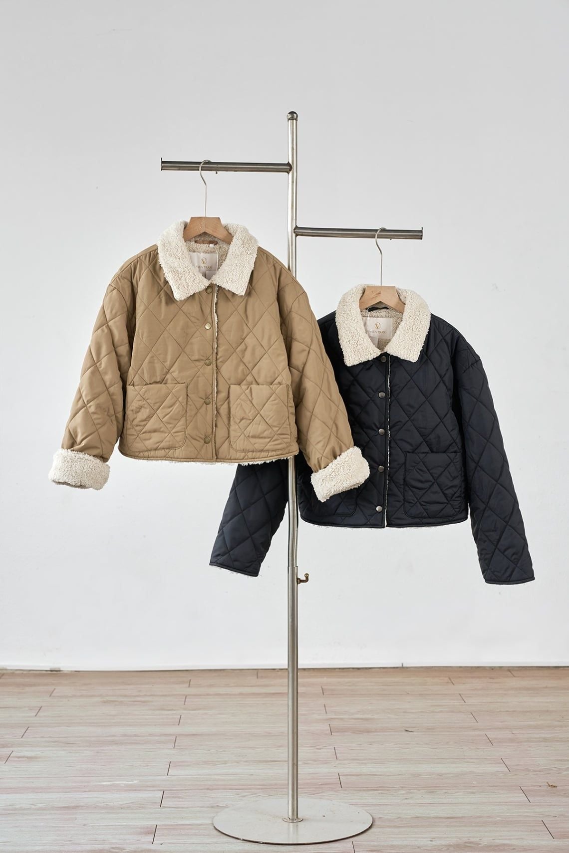 Áo phao cổ lông 2 túi ốp - V65P25T008