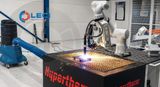  Tích hợp nguồn cắt Hypertherm vào cánh tay robot 