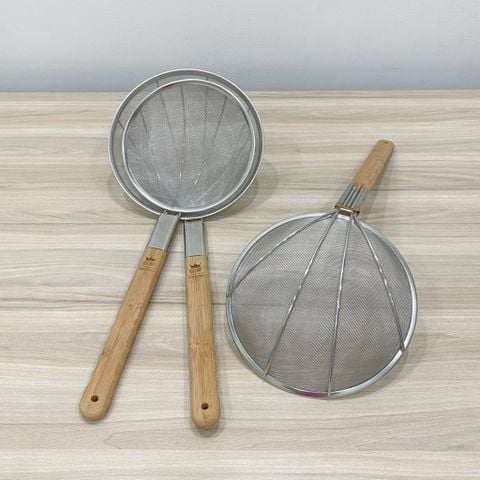 Chao lì inox cán gỗ