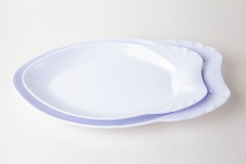 Dĩa Hình Cá Màu Trắng