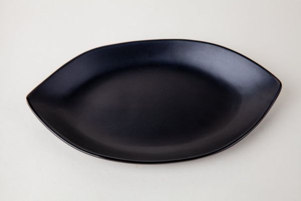 Dĩa Lá Đen Nhám Fataco