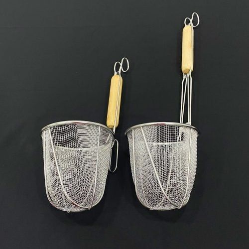 Trụng mì cán gỗ