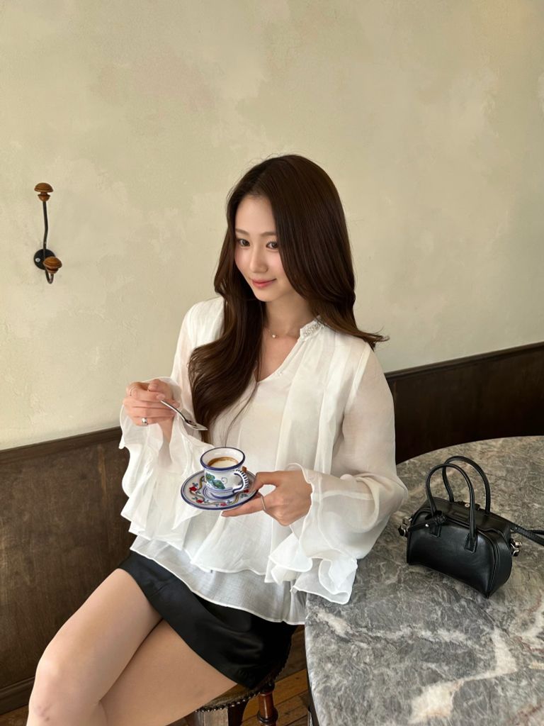 Lisa Shirt - Sơmi tơ tay bồng