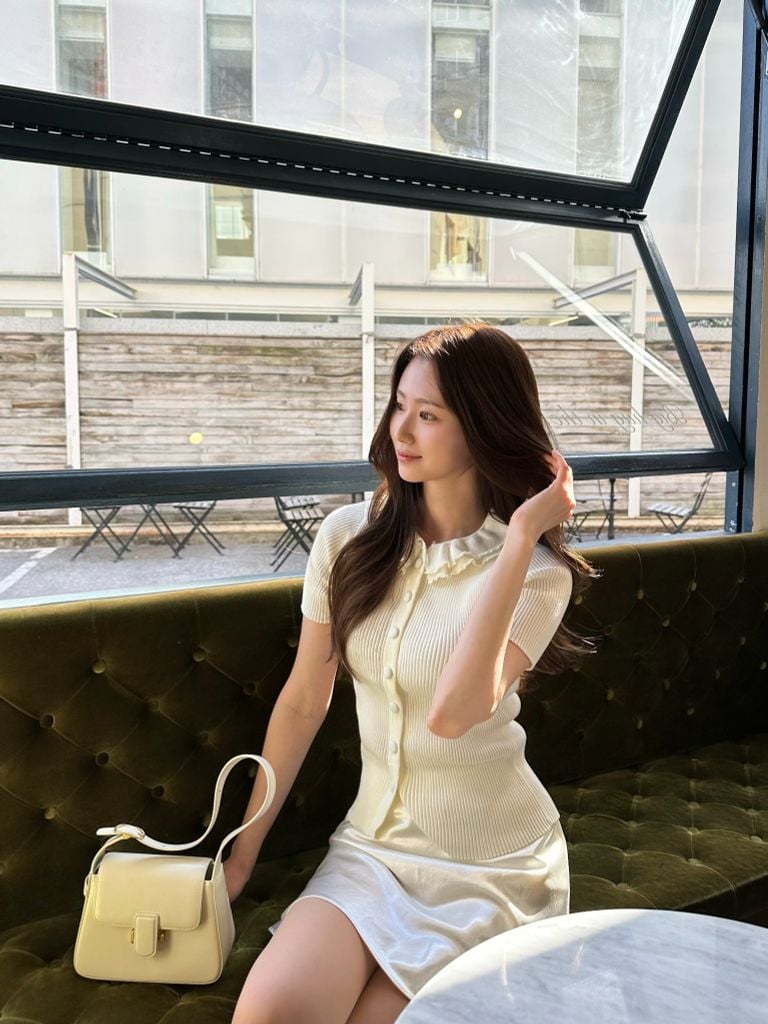 Amelie Top - Áo dệt kim cổ bèo nhún