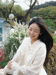 Peony Top - Sơmi suông hoạ tiết ren thêu hoa