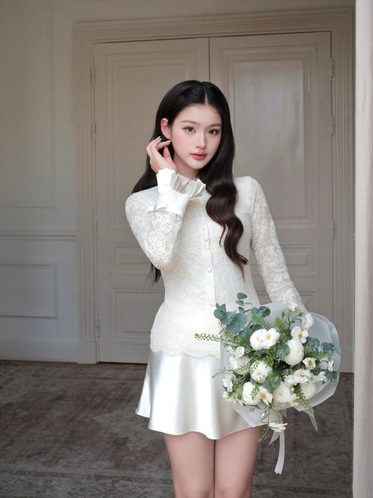 Bella Shirt - Sơmi ren hoa cổ đức phối lụa