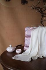 Khăn lụa Giao Mẫn