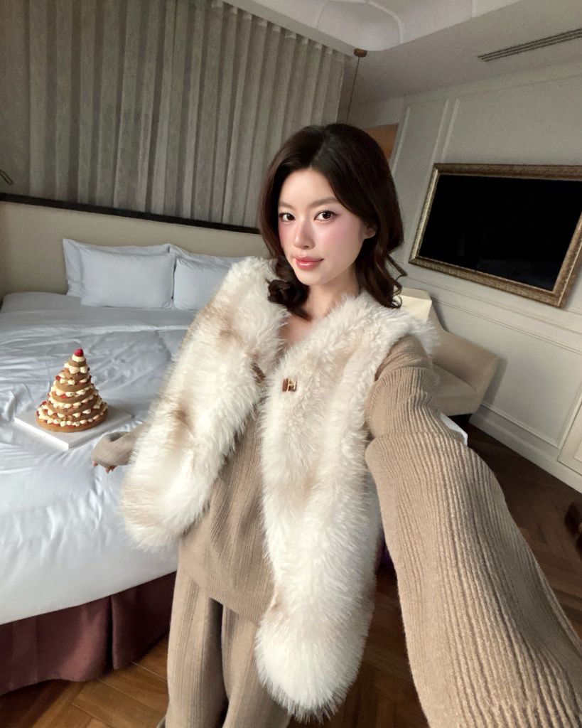 Snowy Coat -  Áo gile lông