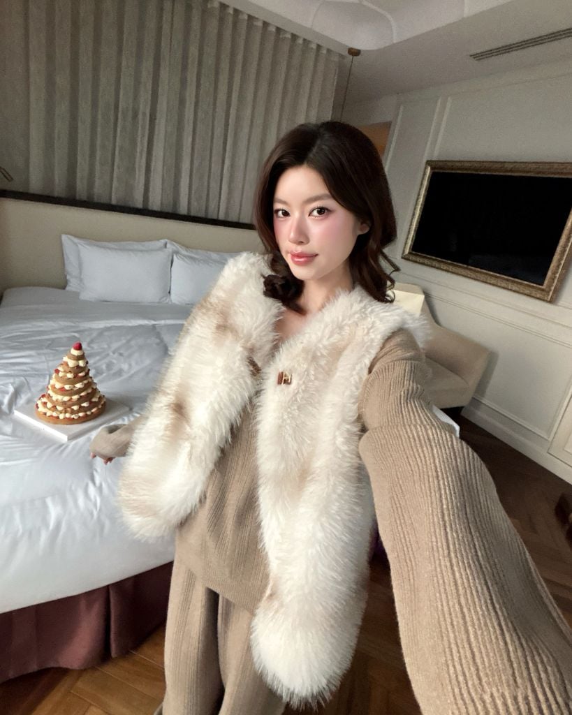 Noelle Jumper - Áo len cổ tim