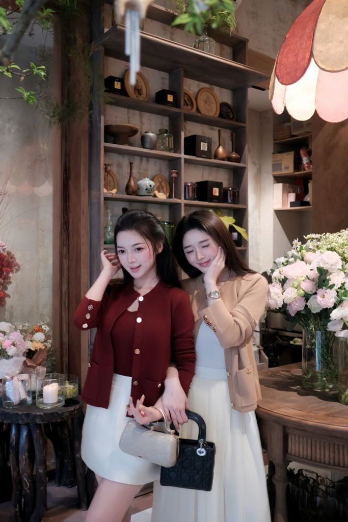 Elly Cardigan - Áo cardigan dáng đính khuy kim loại