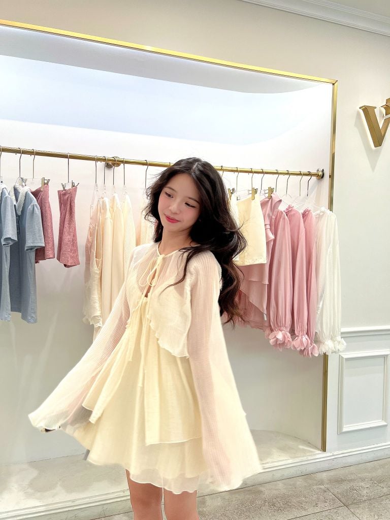 Mae Dress - Set váy kèm áo choàng tơ xếp ly