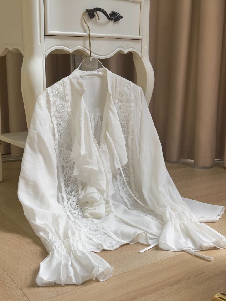 Lala Shirt - Áo tơ đũi phối ren