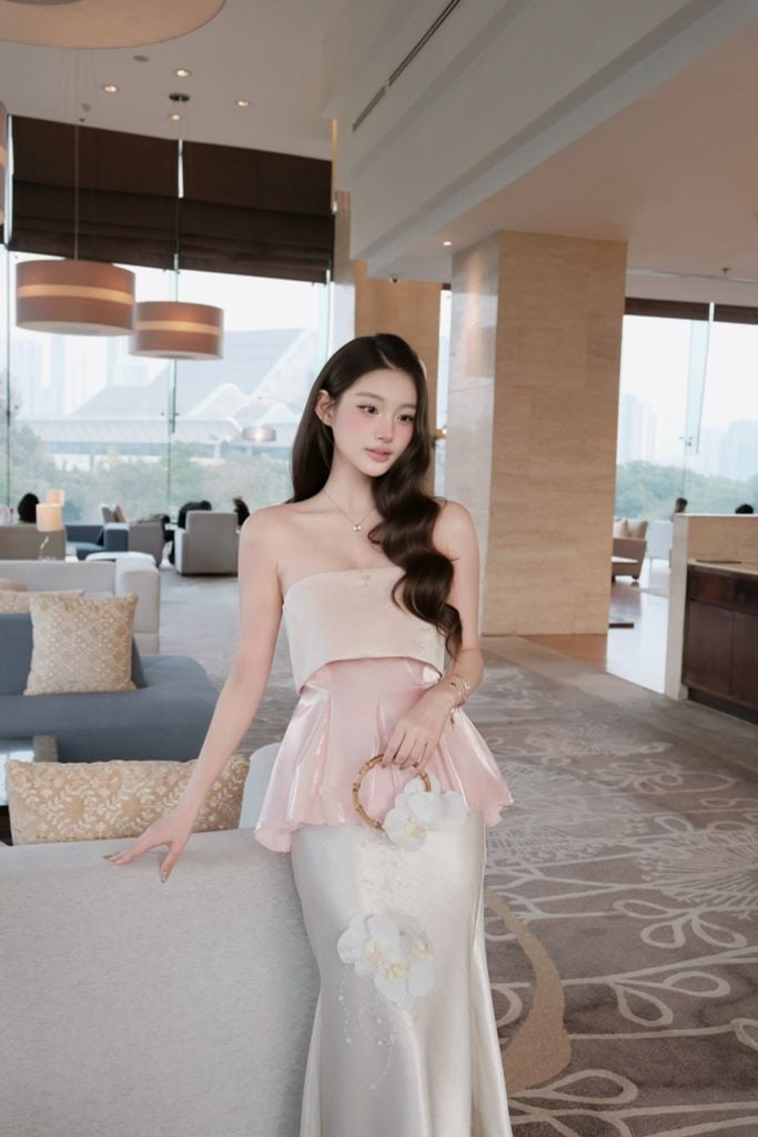 Hạ Yên - Chân váy lụa đuôi cá