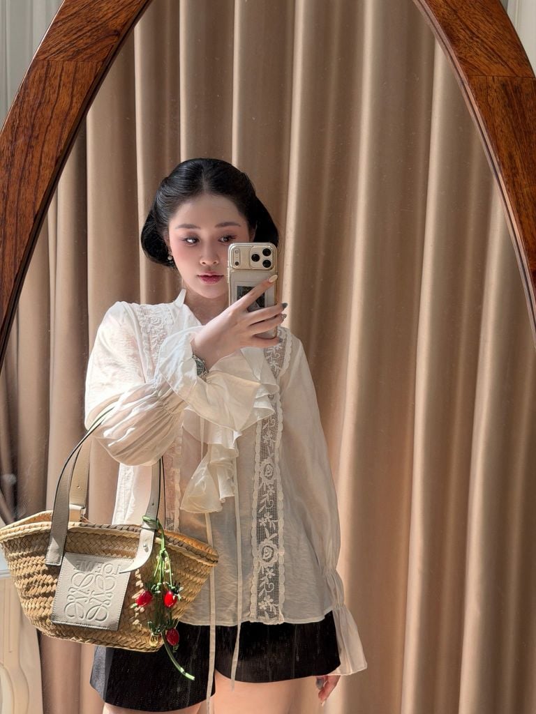 Lala Shirt - Áo tơ đũi phối ren