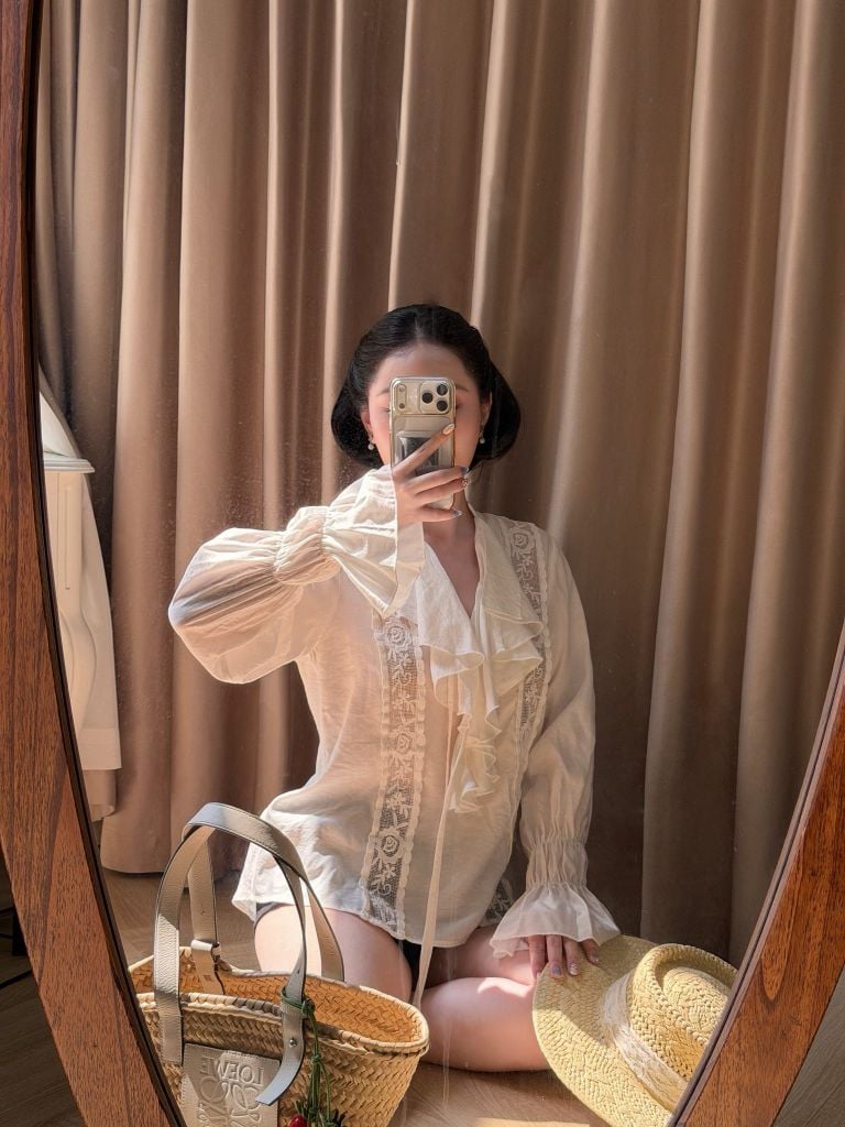 Lala Shirt - Áo tơ đũi phối ren