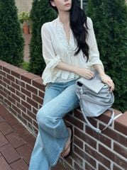 Alice Shirt - Sơmi chiffon cổ V ren