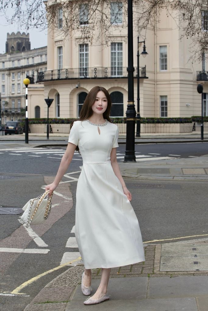 Valentina Dress - Đầm midi ngắn tay cổ đá chiết eo