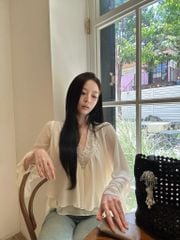 Alice Shirt - Sơmi chiffon cổ V ren