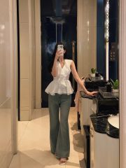 Glow Jeans - Quần jeans loe đính đá
