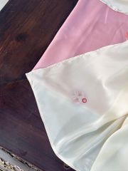 Khăn lụa Giao Mẫn