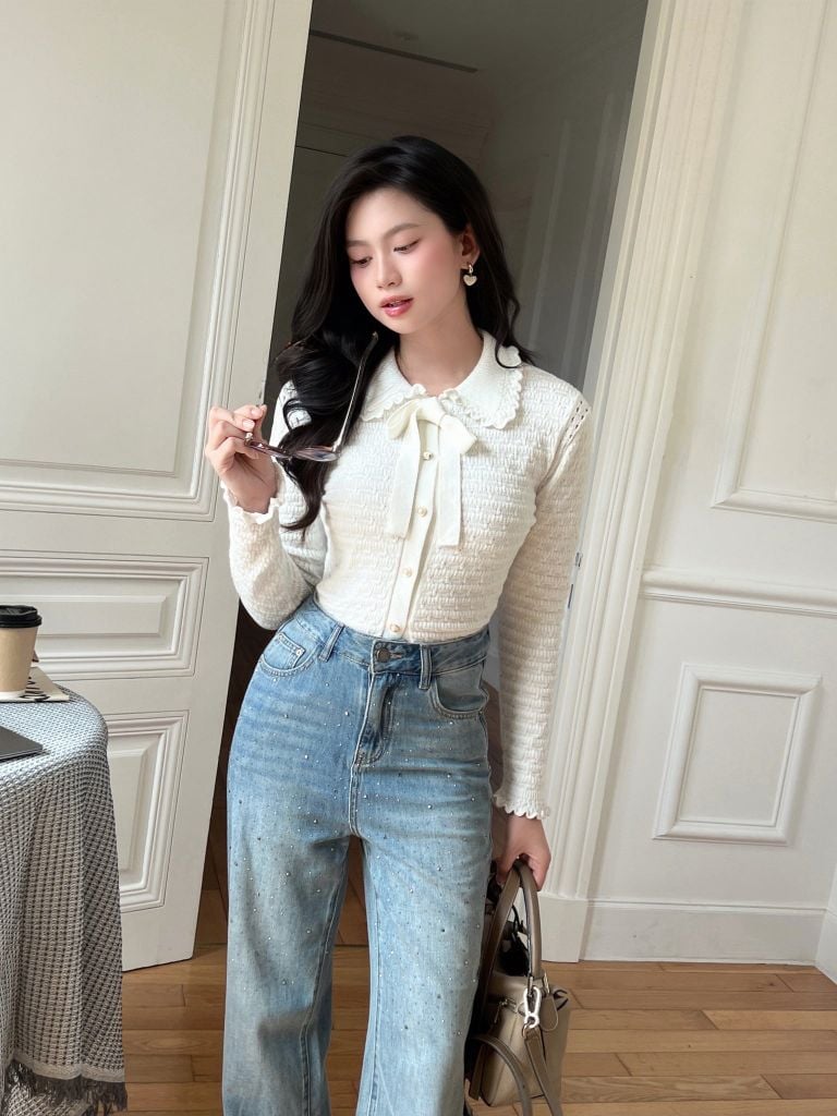 Velvet Top - Áo len cổ bèo