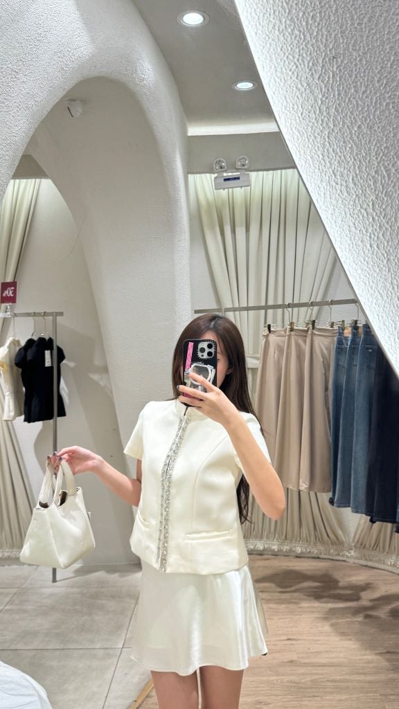 Lumie Skirt - Chân váy ngắn lụa bóng