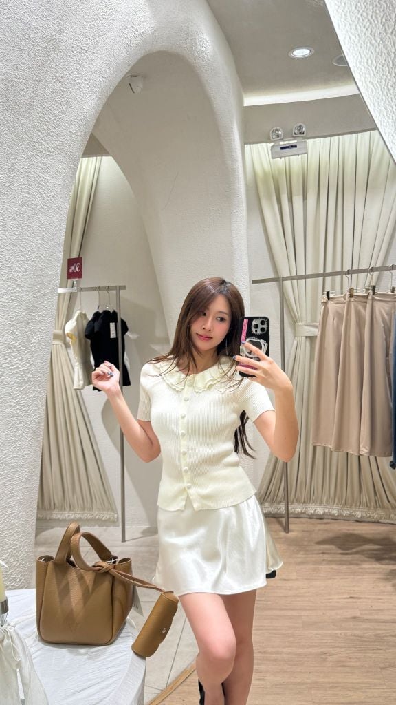 Lumie Skirt - Chân váy ngắn lụa bóng