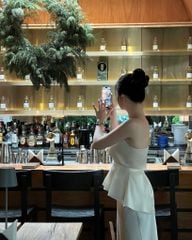 Giao Mẫn - Áo quây xếp ly