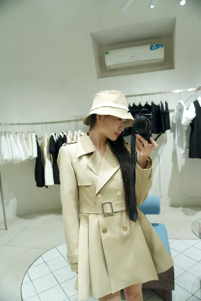 Irina Trenchcoat
