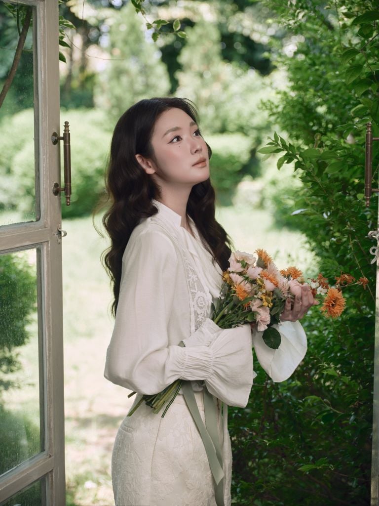 Lala Shirt - Áo tơ đũi phối ren
