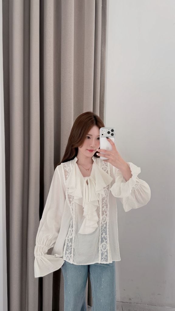 Lala Shirt - Áo tơ đũi phối ren