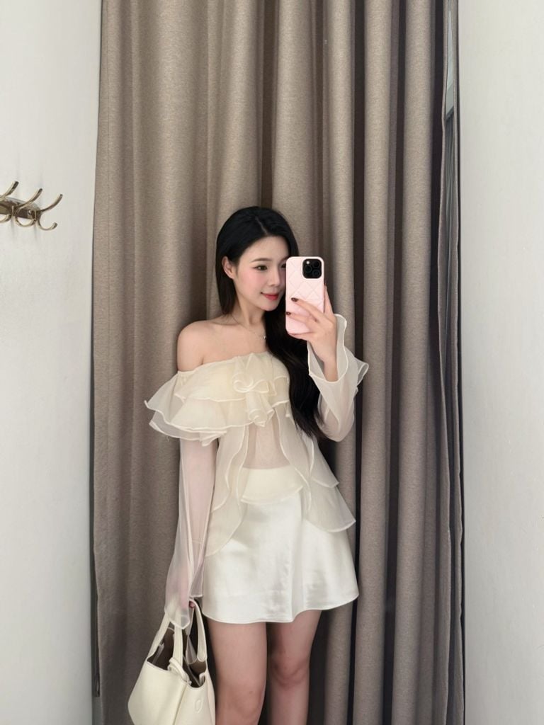 Lumie Skirt - Chân váy ngắn lụa bóng