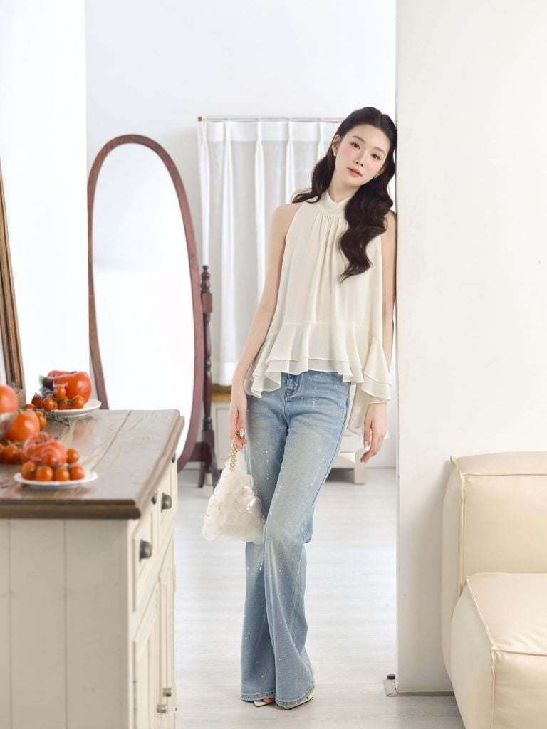 Glow Jeans - Quần jeans loe đính đá