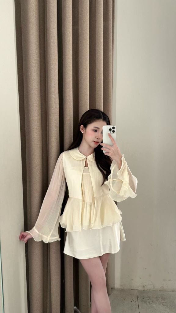 Milky Top - Áo tơ cổ sen