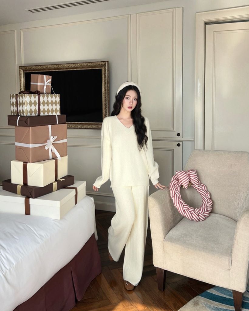 Noelle Jumper - Áo len cổ tim