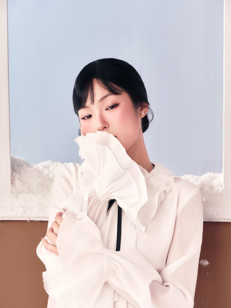 Olie Shirt -  Somi bèo nơ đen